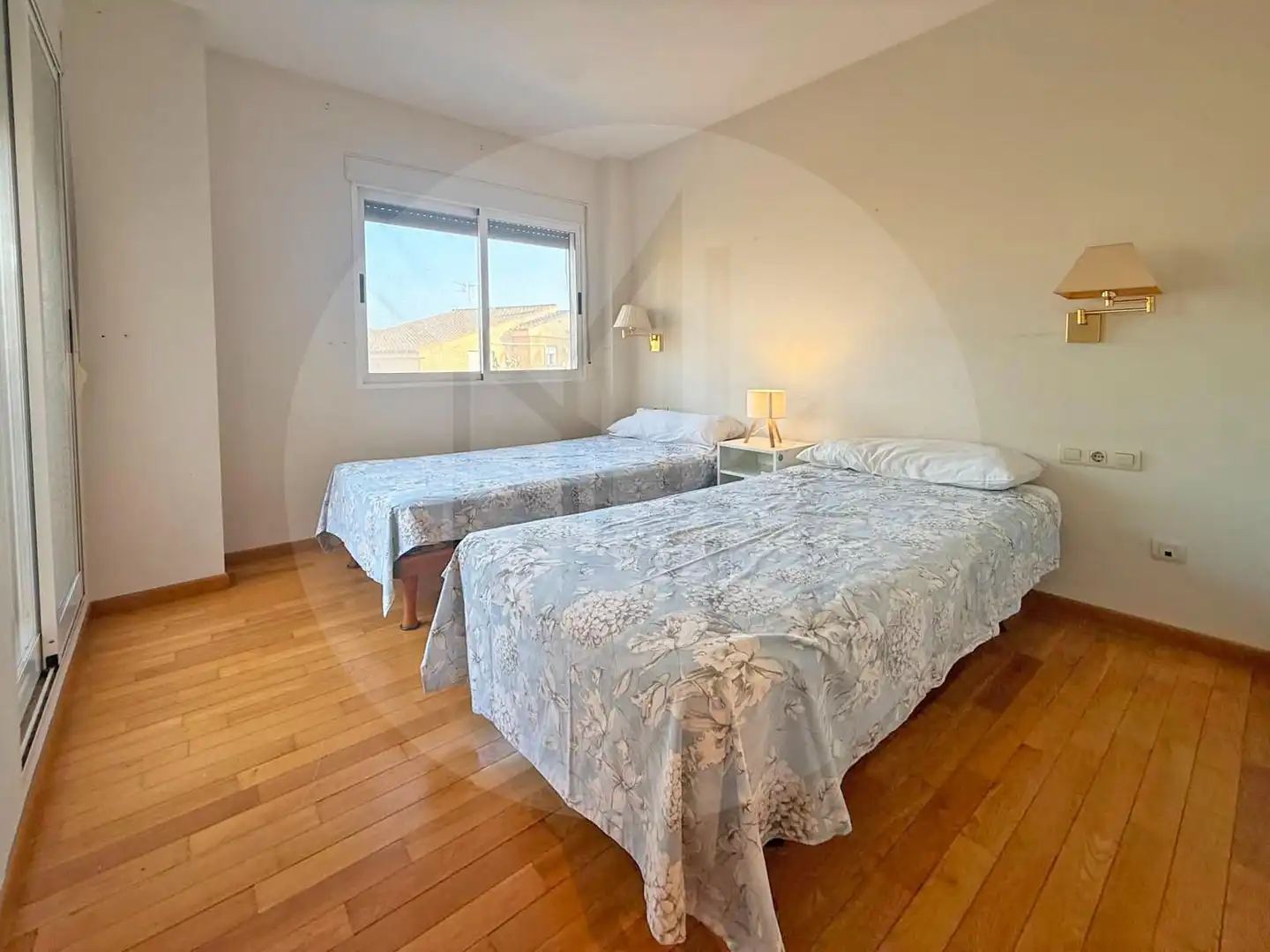 Dormitori de Casa o xalet de lloguer en Puçol amb Jardí privat, Terrassa i Traster