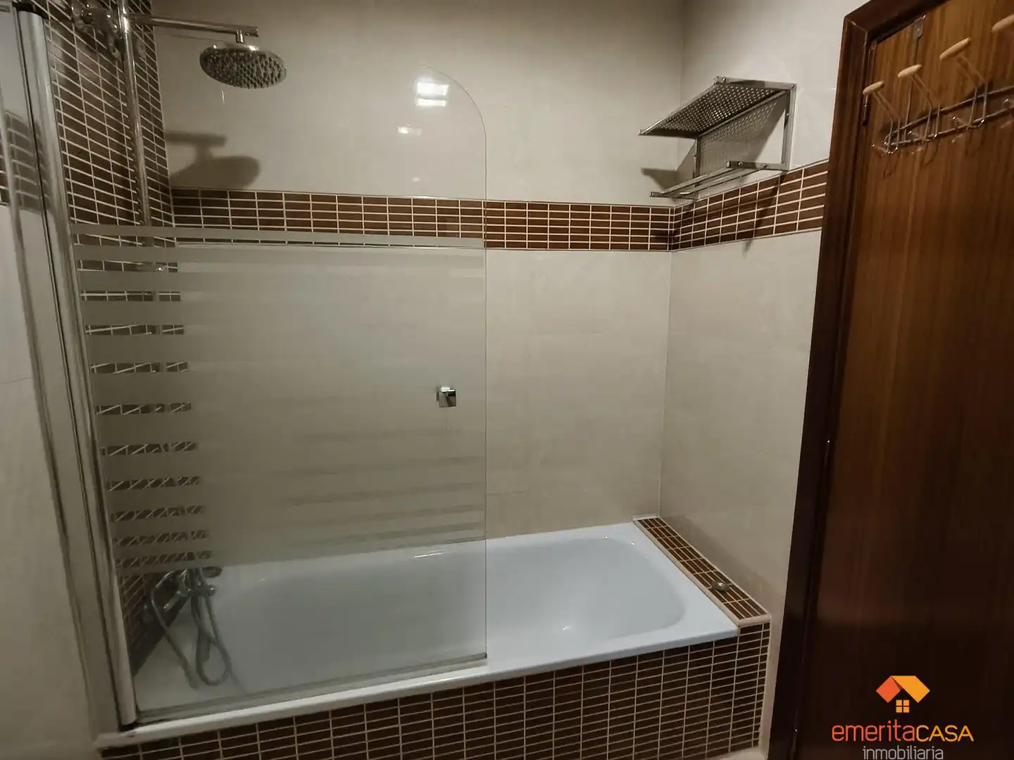 Bany de Casa o xalet en venda en Cáceres amb Aire condicionat, Calefacció i Traster