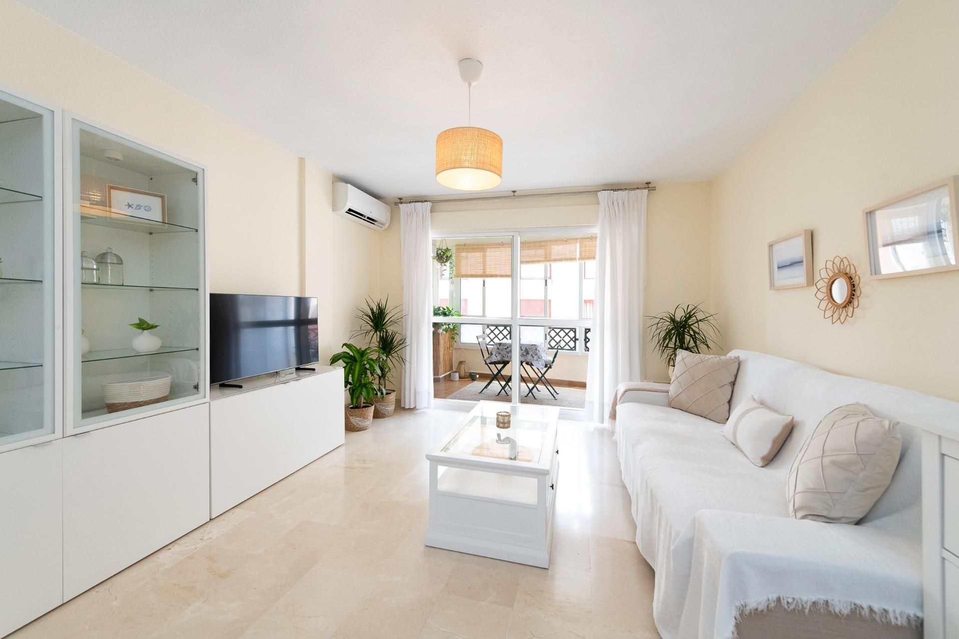Living room of Flat for sale in Rincón de la Victoria  with Heating and Terrace