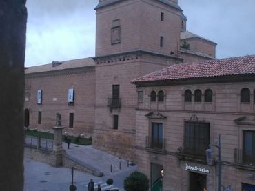 Casa amb balcó en venda a Calle Obispo Cobos
