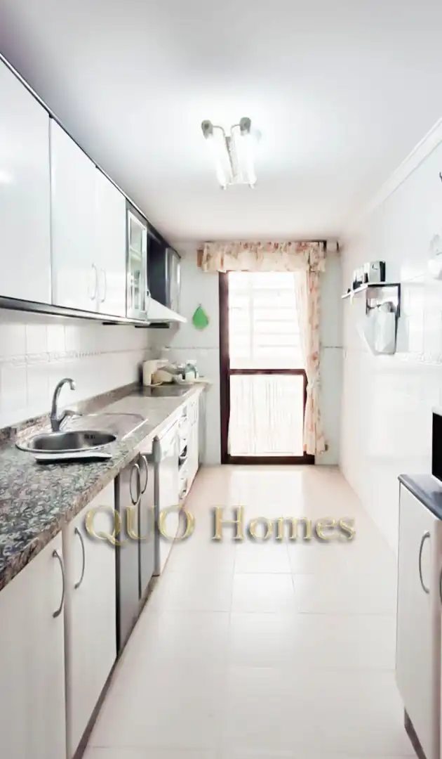 Kitchen of Flat for sale in Jerez de la Frontera  with Air Conditioner, Furnished and Balcony