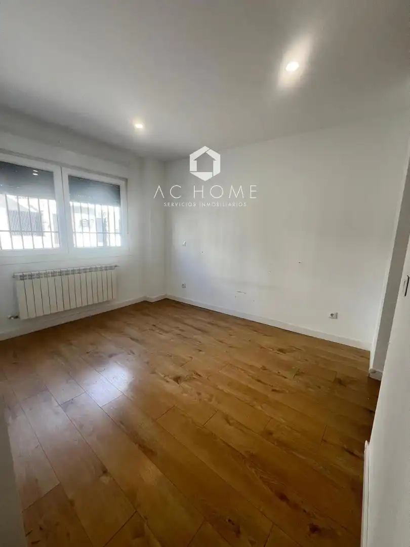 Habitación de Piso de alquiler en Campo Real con Aire acondicionado, Calefacción y Piscina