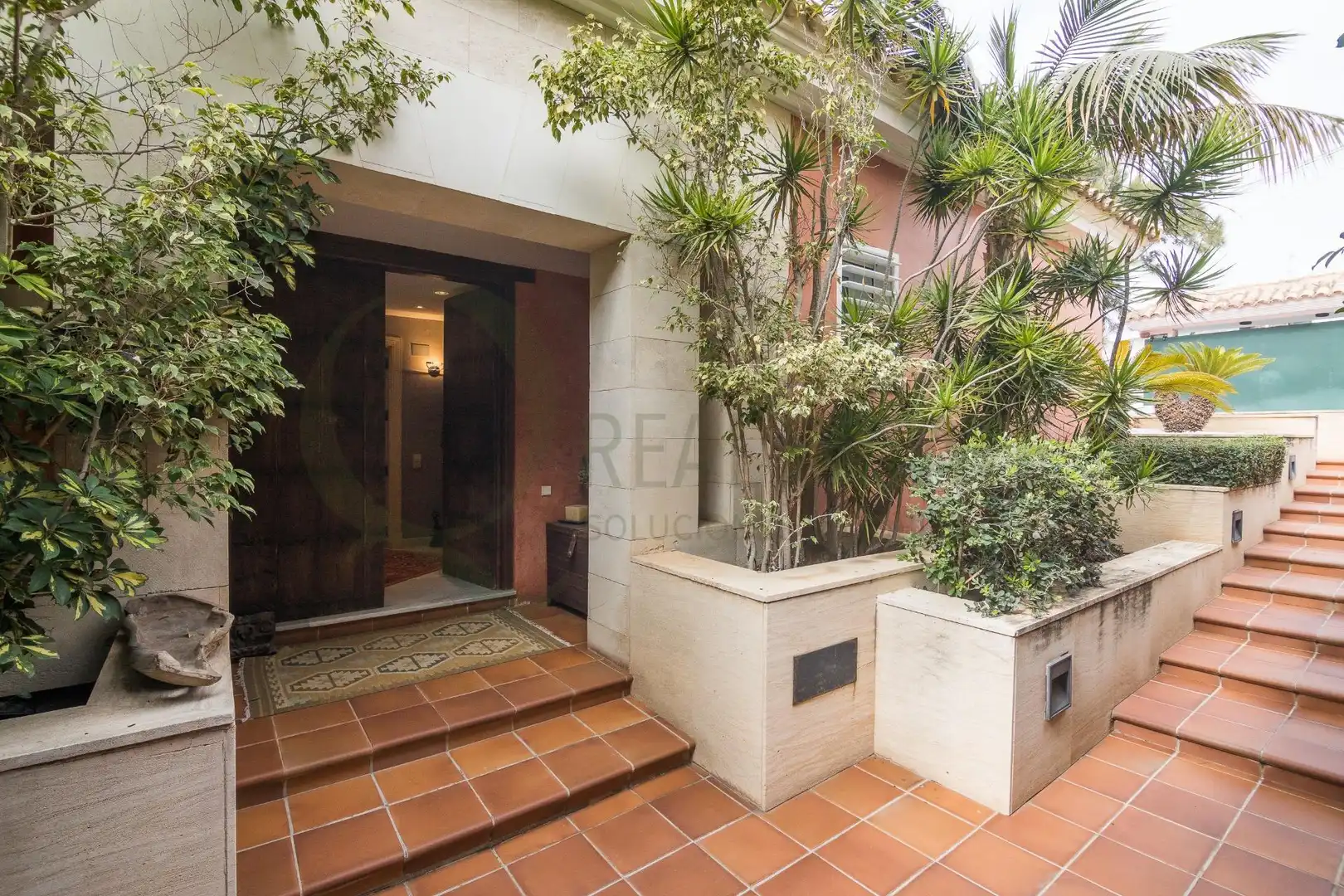 Vista exterior de Casa o xalet en venda en Alicante / Alacant amb Calefacció, Jardí privat i Terrassa