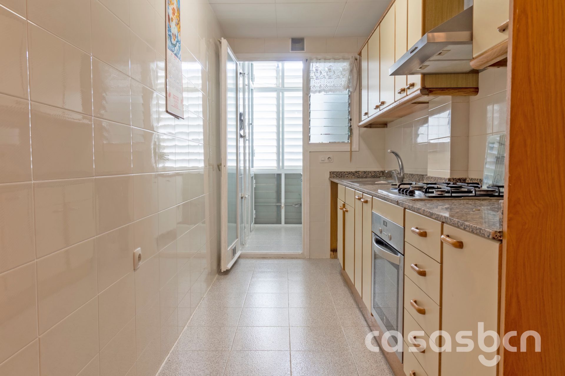 Kitchen of Flat for sale in L'Hospitalet de Llobregat  with Heating