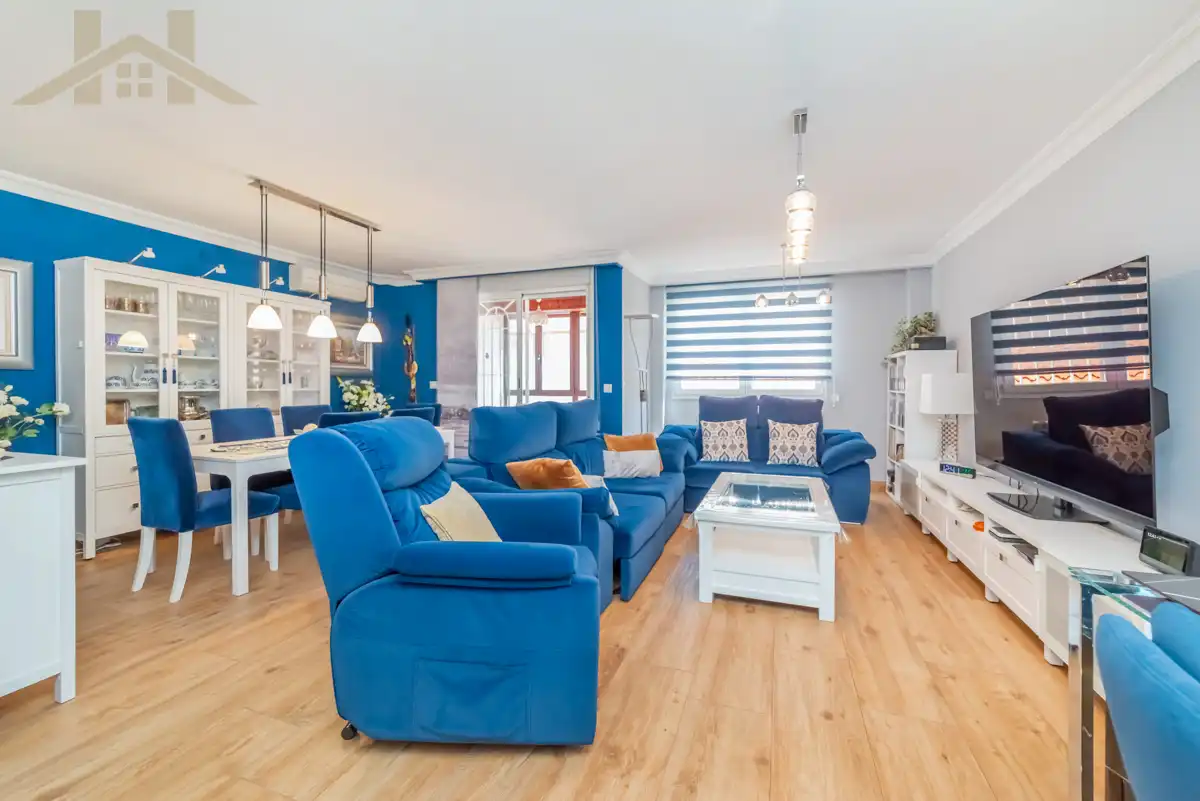 Casa adosada en venta en Altos del Olivar - El Caracol