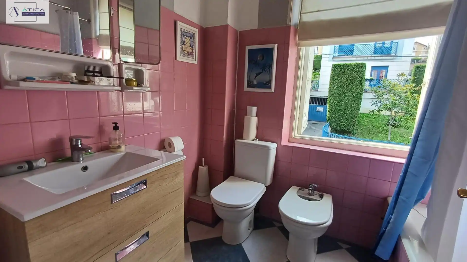 Bathroom of Houses for sale in Santander  with Private garden, Terrace and Furnished