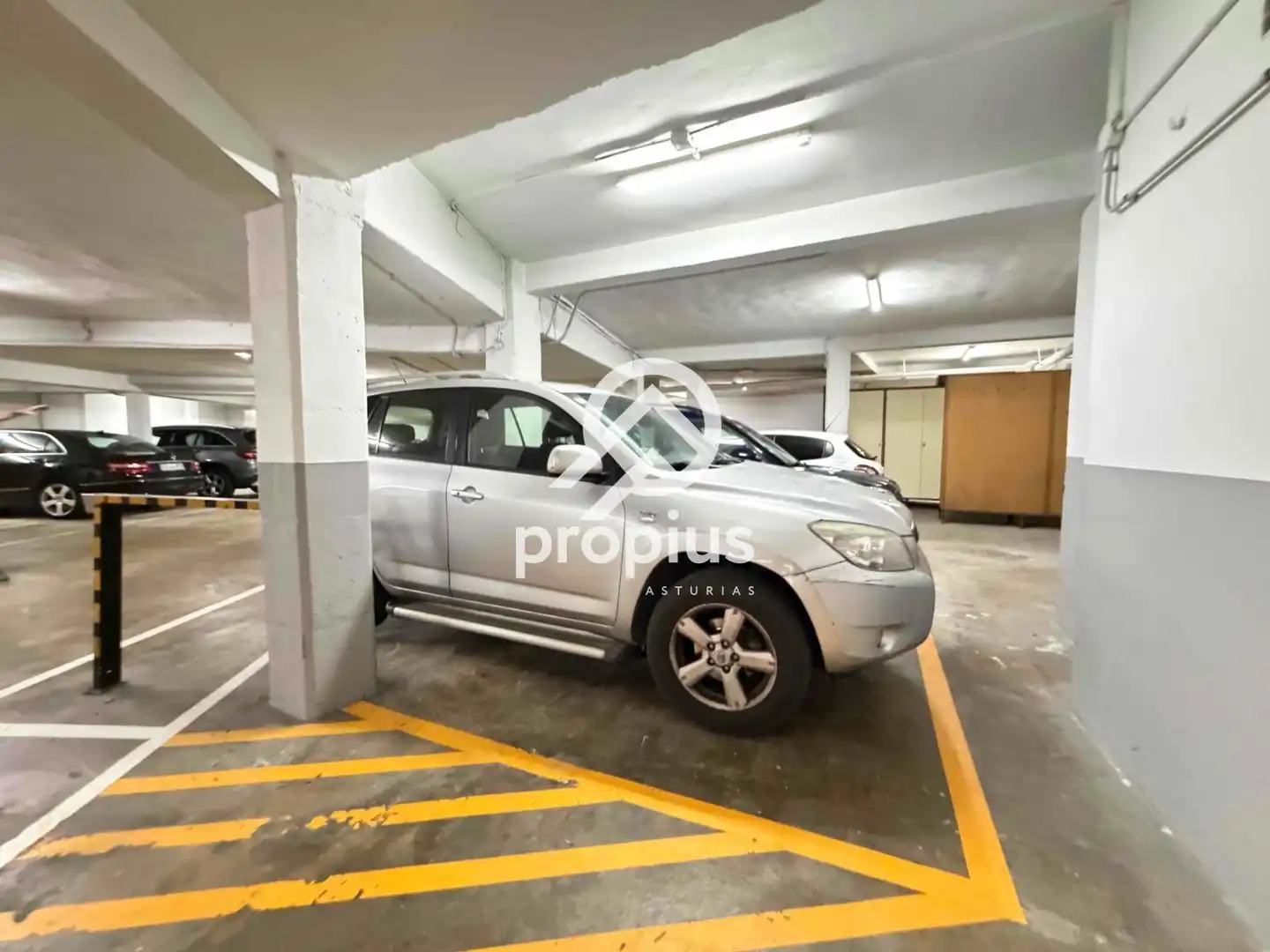 Parking of Flat for sale in Oviedo   with Heating, Parquet flooring and Oven