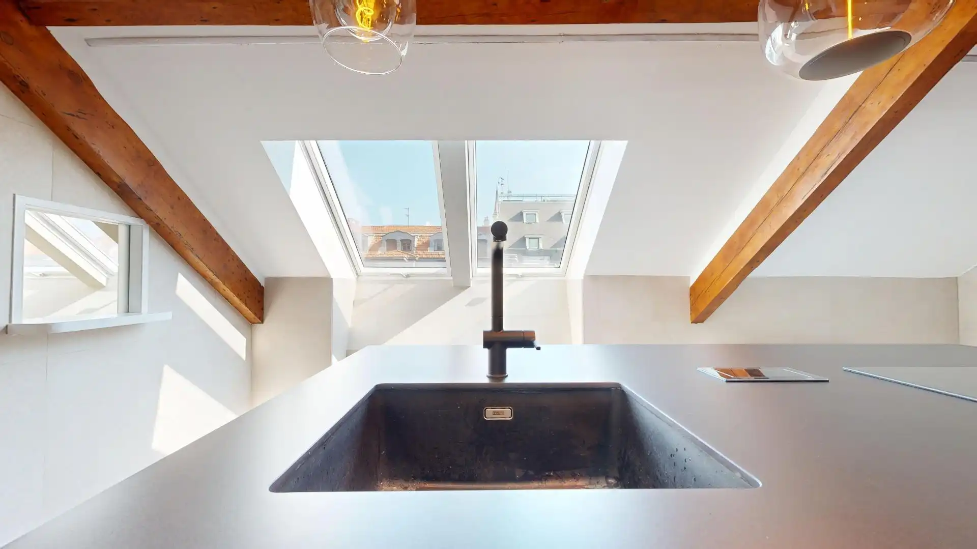 Kitchen of Flat for sale in Bilbao   with Heating and Alarm