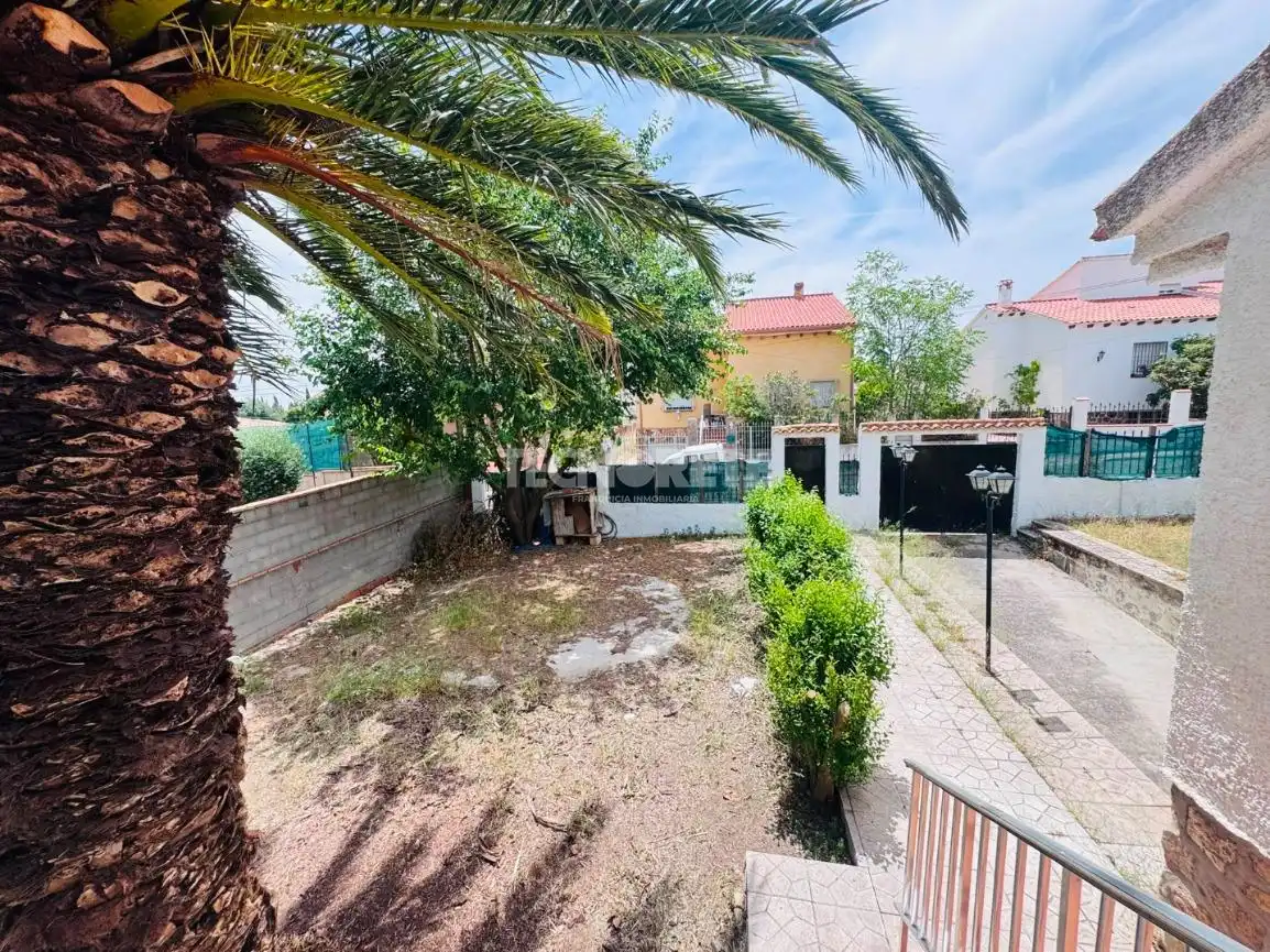 Jardín de Casa o chalet en venta en Cobisa