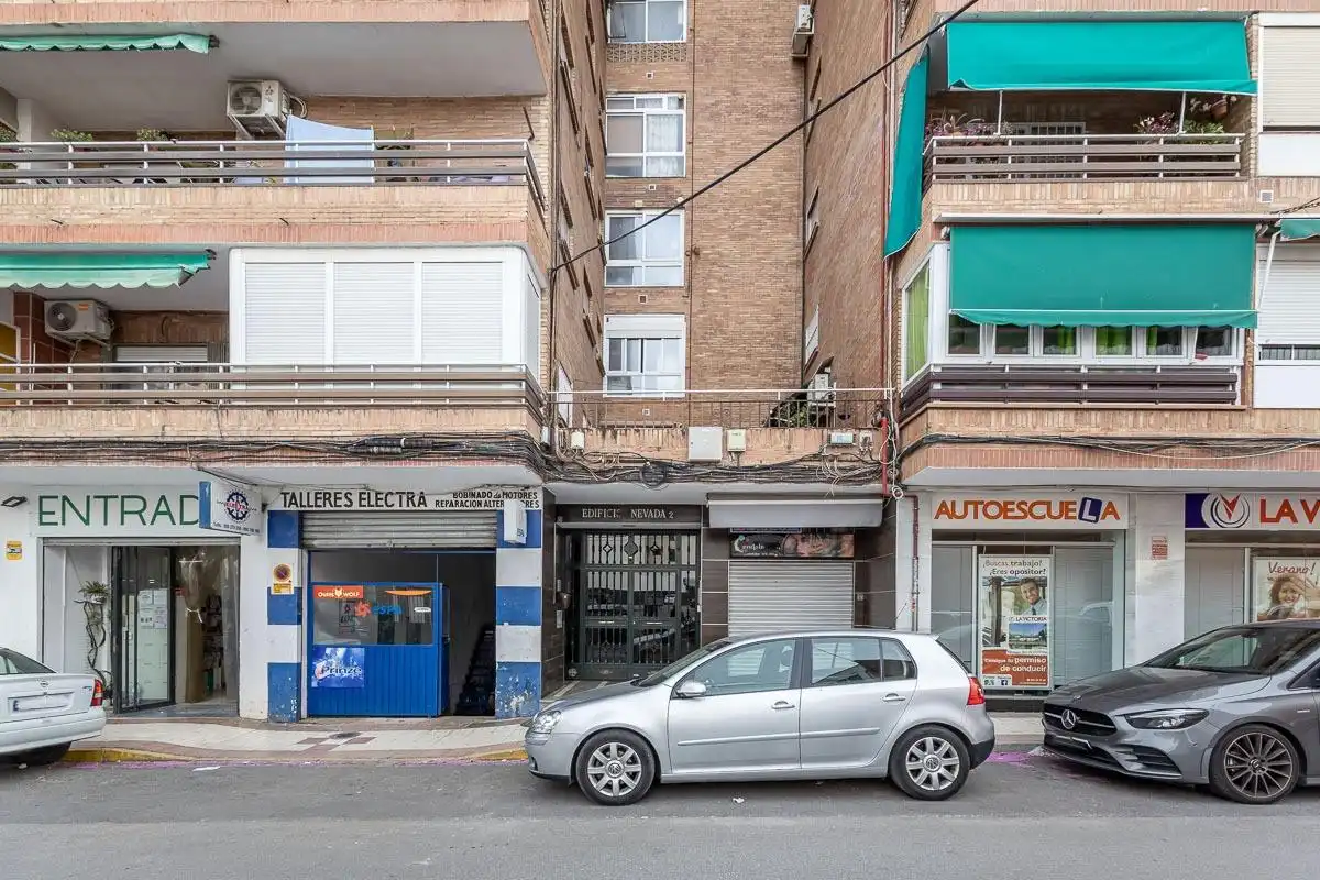 Flat with terrace to rent in Chana, imagen 25