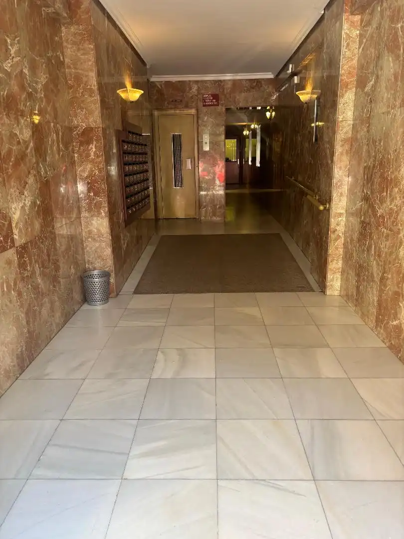 Flat for rent in Madrid  with Air Conditioner and Heating