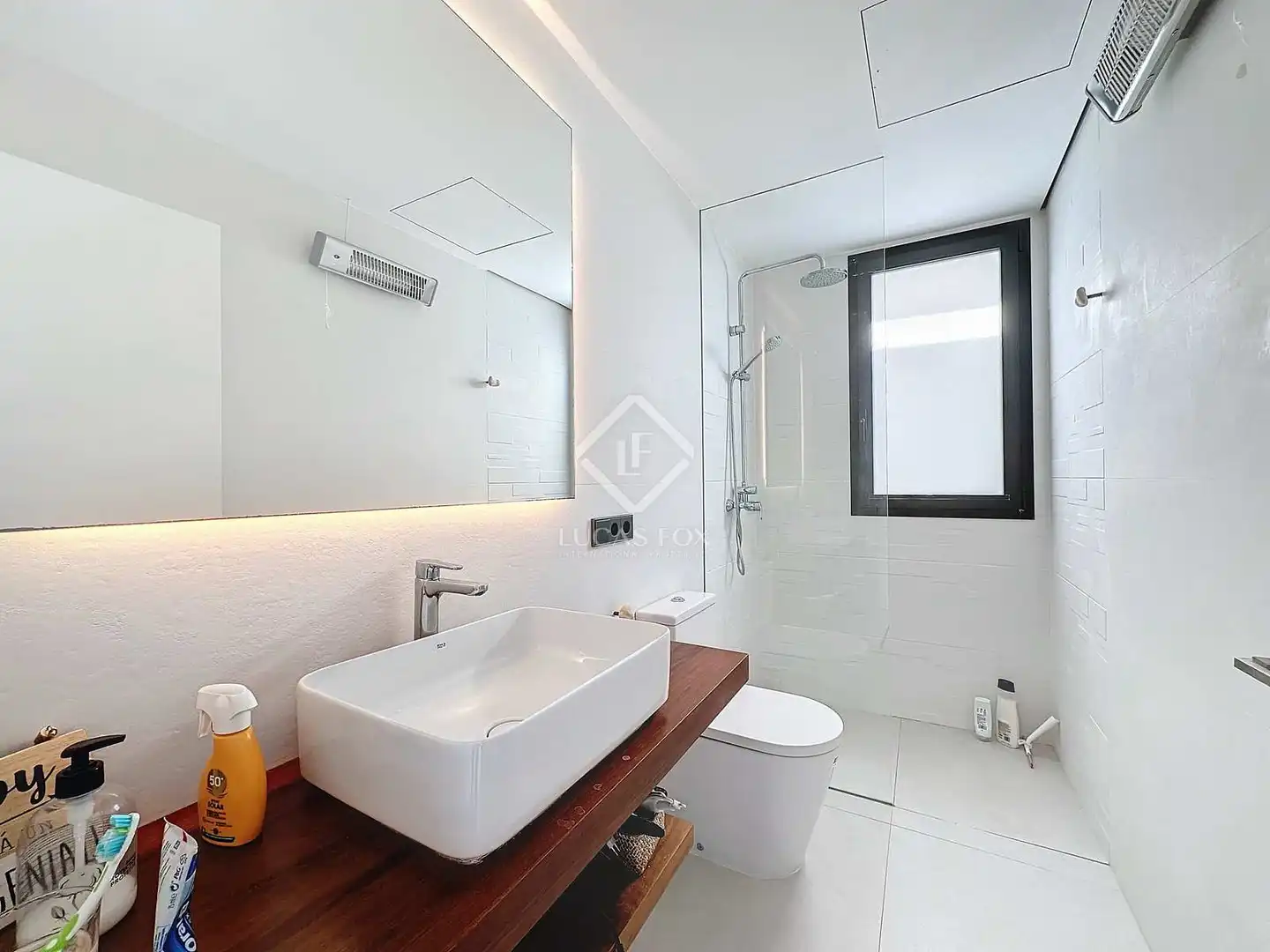Bathroom of Houses for sale in Es Mercadal  with Air Conditioner, Heating and Private garden