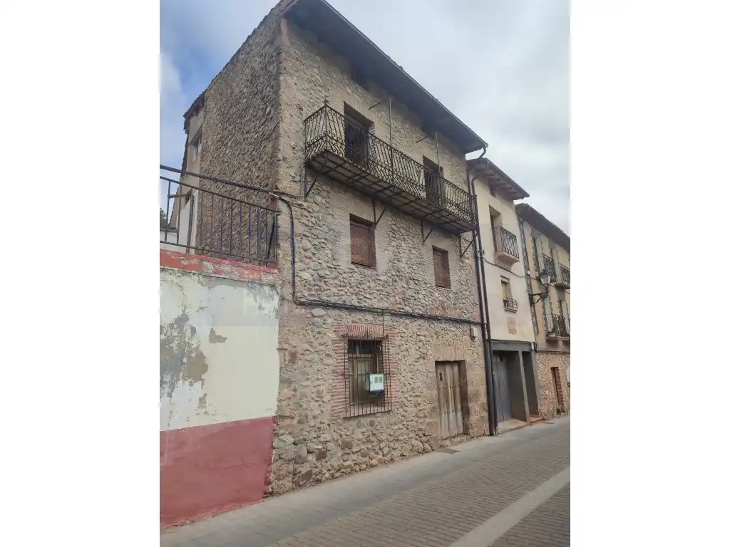 Haus zum Verkauf in Calle Mayor