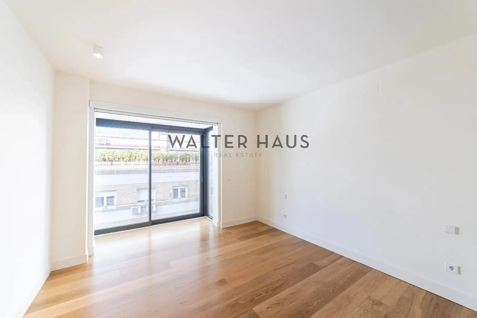 Habitación de Piso de alquiler en Madrid con Aire acondicionado, Calefacción y Horno