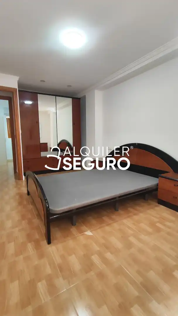 Bedroom of Flat for rent in Valencia  with Terrace and Furnished