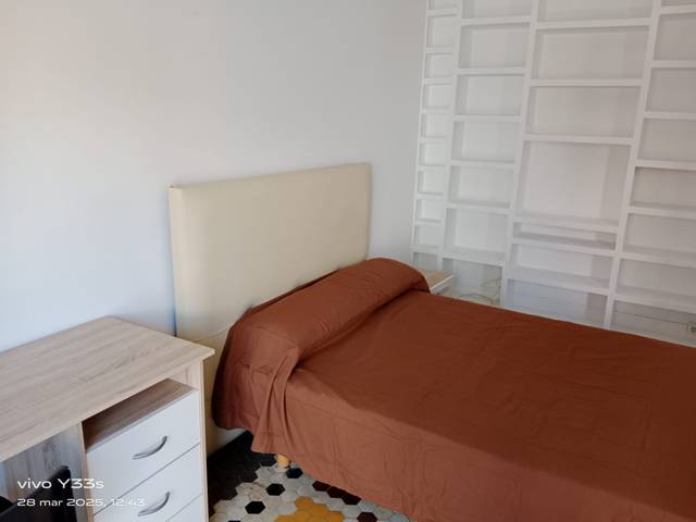 Piso en Alquiler en Avinguda del Cardenal Benlloch en Albors