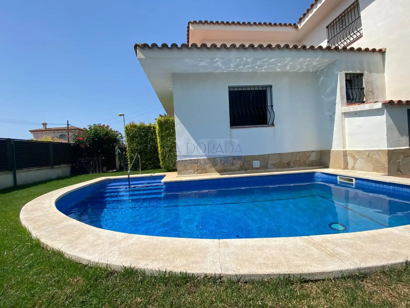 Schwimmbecken von Haus oder Chalet zum Verkauf in Cambrils mit Privatgarten, Terrasse und Abstellraum
