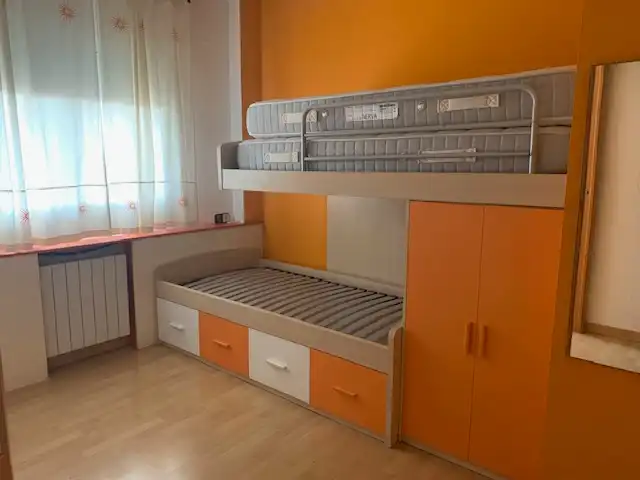 Schlafzimmer von Wohnung zum Verkauf in Badalona mit Klimaanlage, Heizung und Parkett