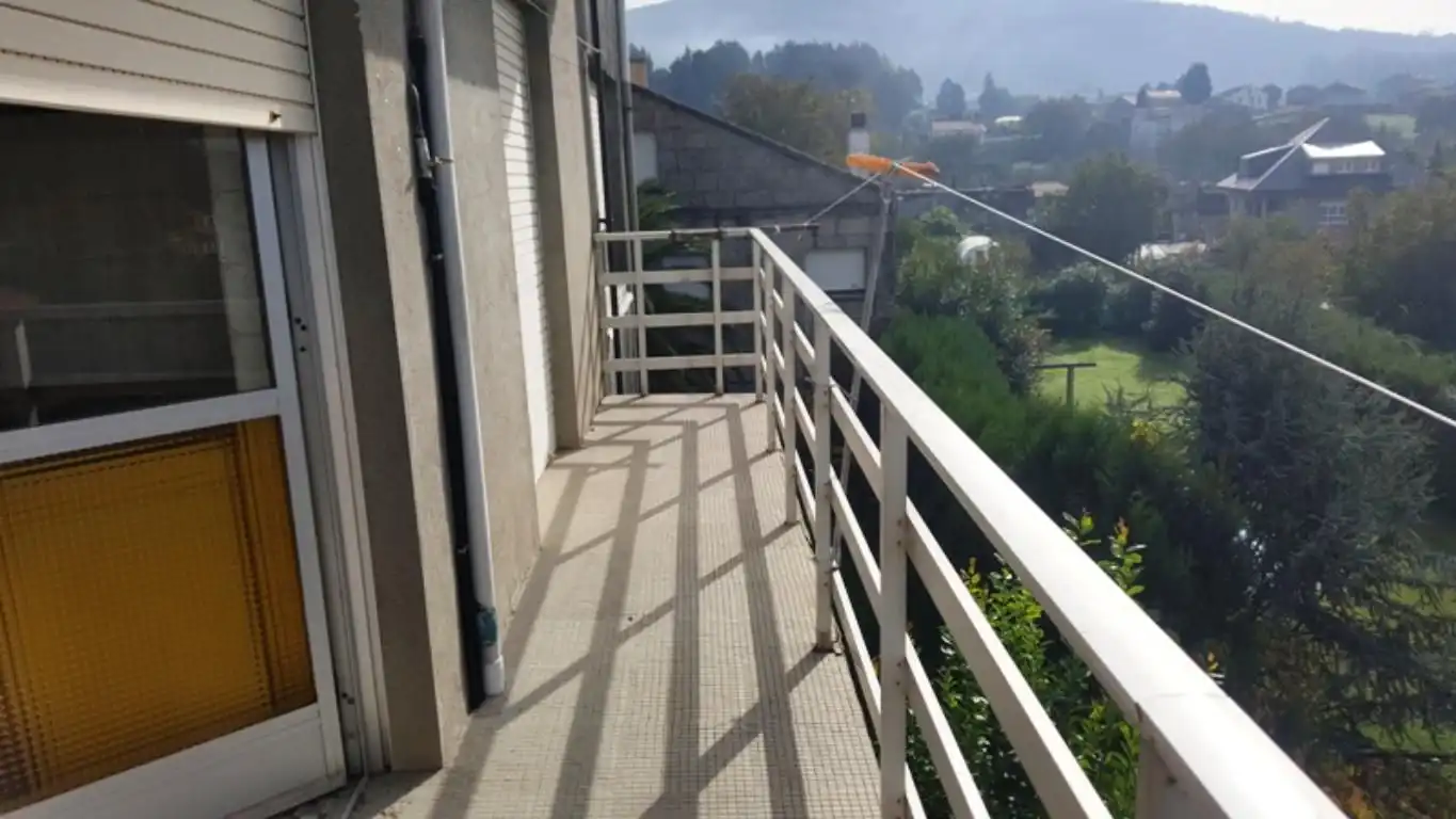 Terraza de Piso en venta en Cuntis con Trastero, Lavadora y Balcón