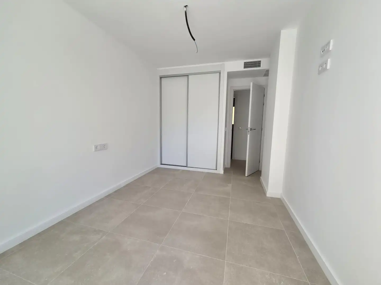 Piso de obra nueva con piscina en venta en Calle Colón 6, imagen 17