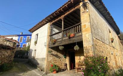 Vista exterior de Casa adosada en venda en Cabrales