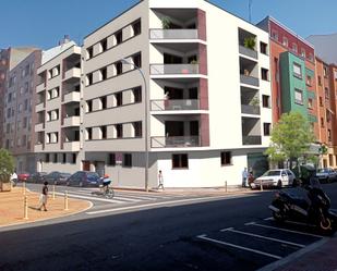 Vista exterior de Estudi en venda en  Logroño amb Parquet i Traster