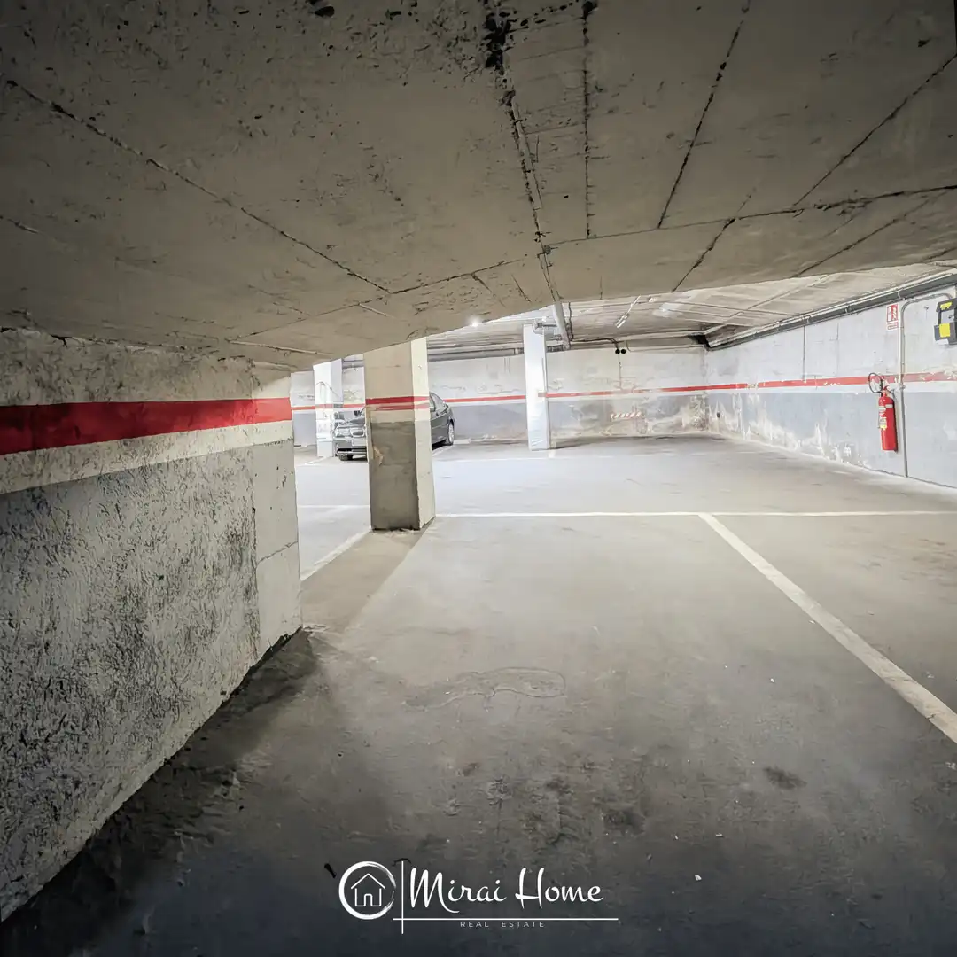 Parkplatz von Garage zum Verkauf in Granollers