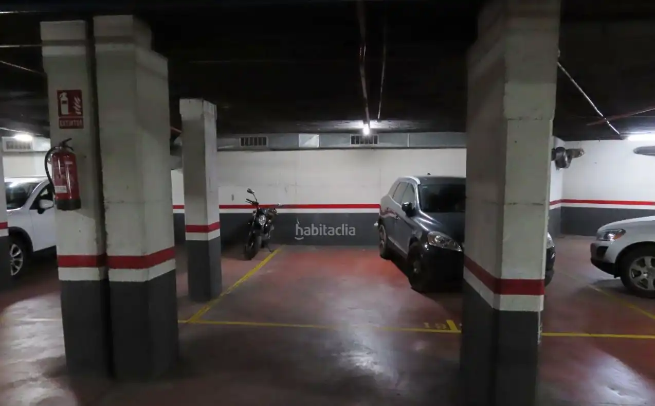 Wohnung zur Miete in Calle del Pisuerga, La Maternitat i Sant Ramon