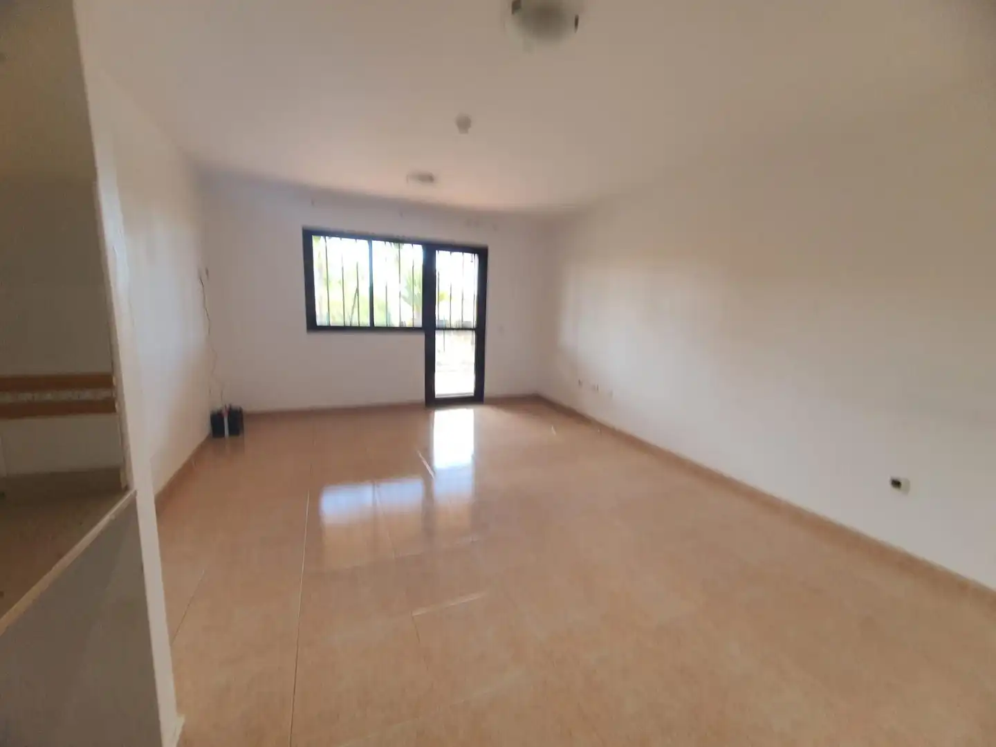 Piso en venta en La Oliva con Terraza y Piscina comunitaria