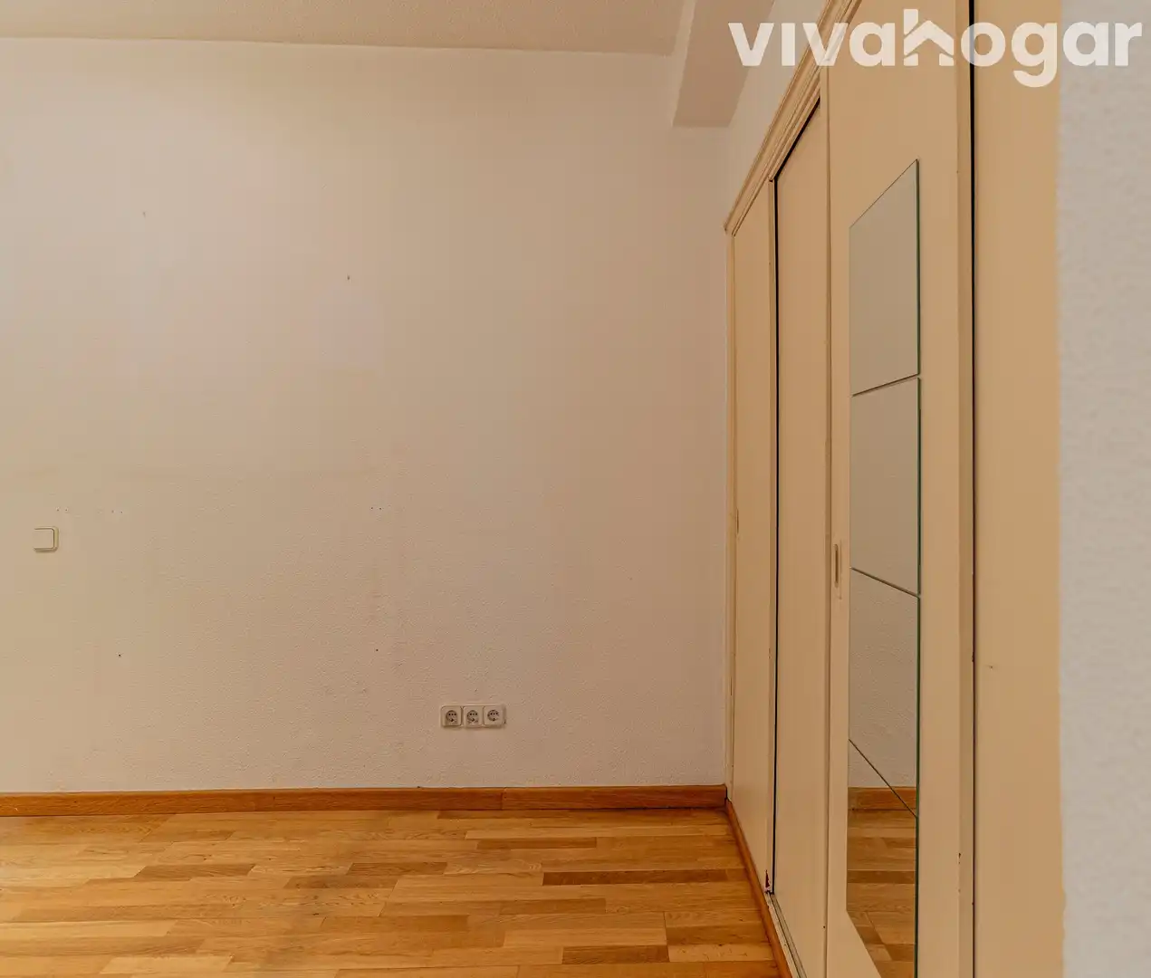 Bedroom of Flat for sale in Madrid  with Air Conditioner, Heating and Terrace