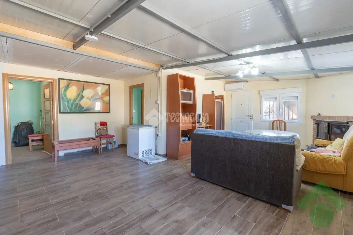 Country homes for sale in Albolote