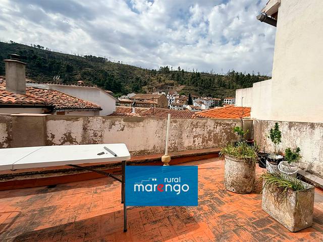 Piso en Venta en Montán