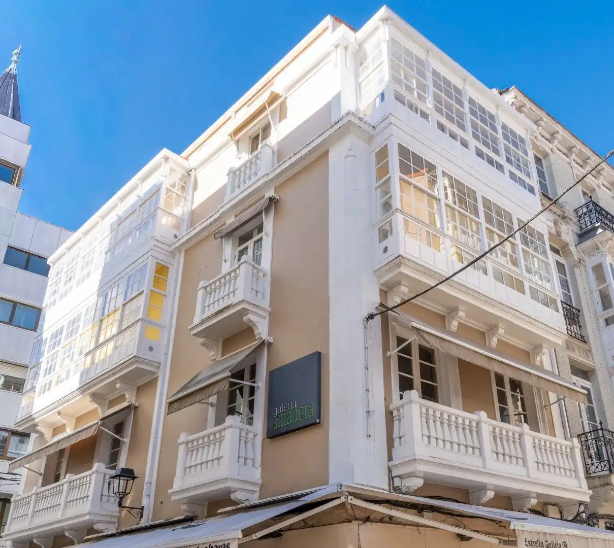 Vista exterior de Piso en venta en A Coruña Capital  con Terraza