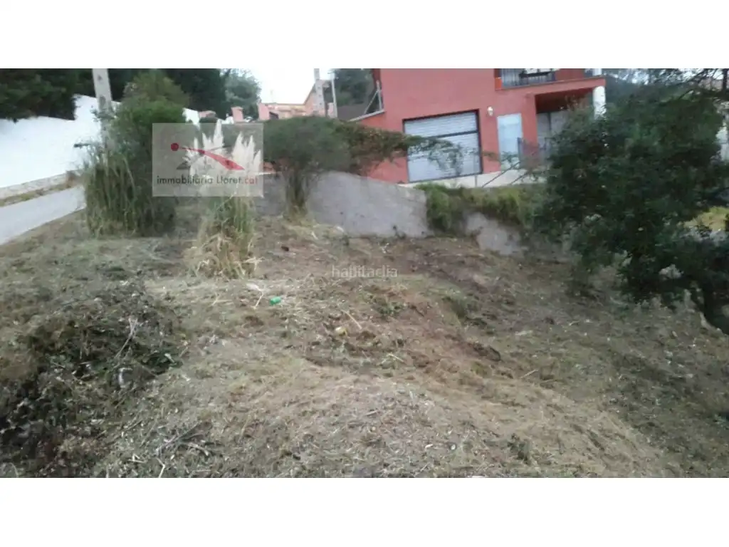 Terreny residencial en venda a Carrer Pollancre 90