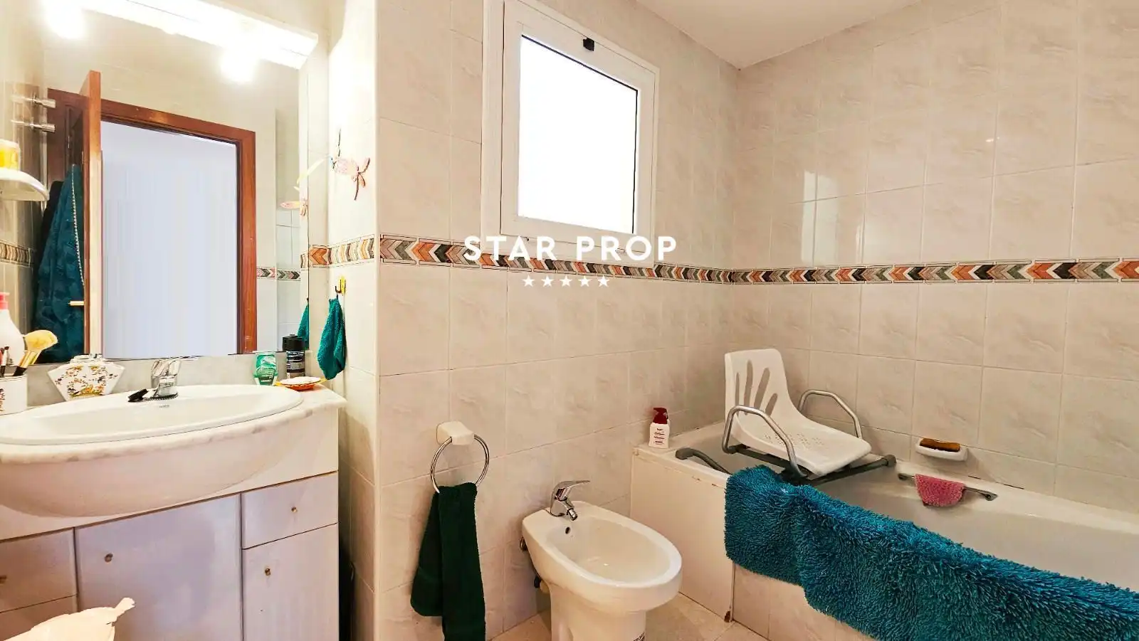 Baño de Ático en venta en Llançà con Aire acondicionado, Calefacción y Terraza