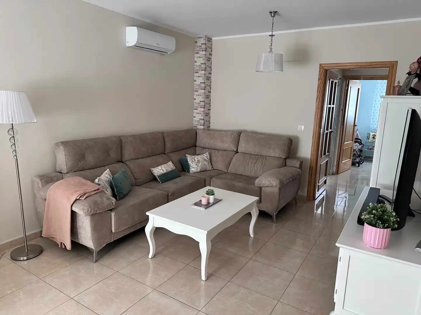 Terraced house for sale in Calle Cuacos de Yuste, imagen 2