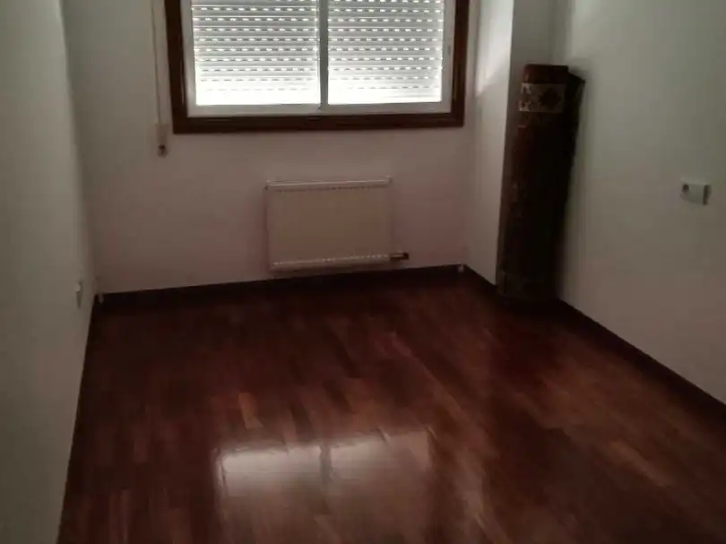 Piso de alquiler en Centro Urbano