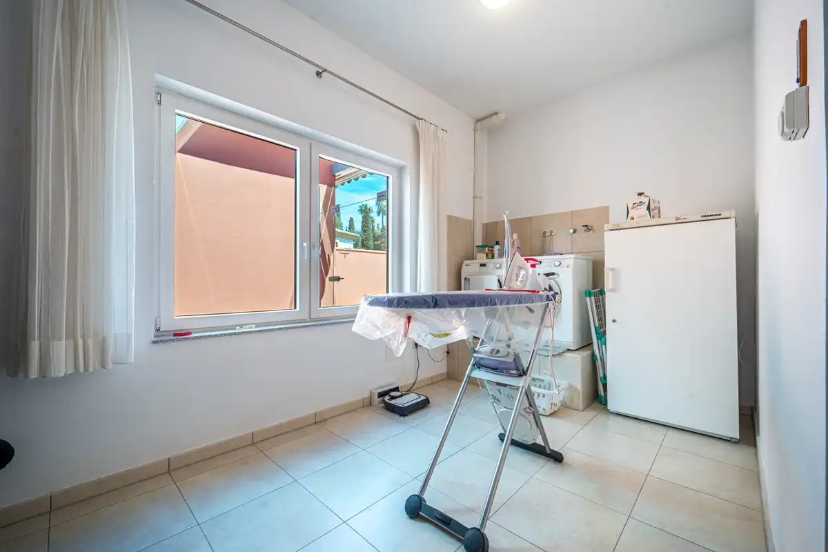 Villa mit Pool zum Verkauf in Avenida Benamara 15, imagen 14