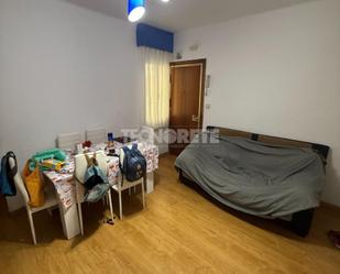 Bedroom of Flat for sale in  Madrid Capital  with Balcony