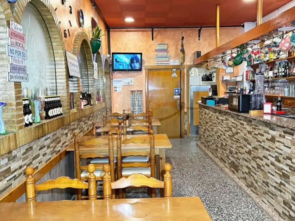 Locale commerciale in cessione a Camí d'Ensucaranes, 3-6, imagen 12