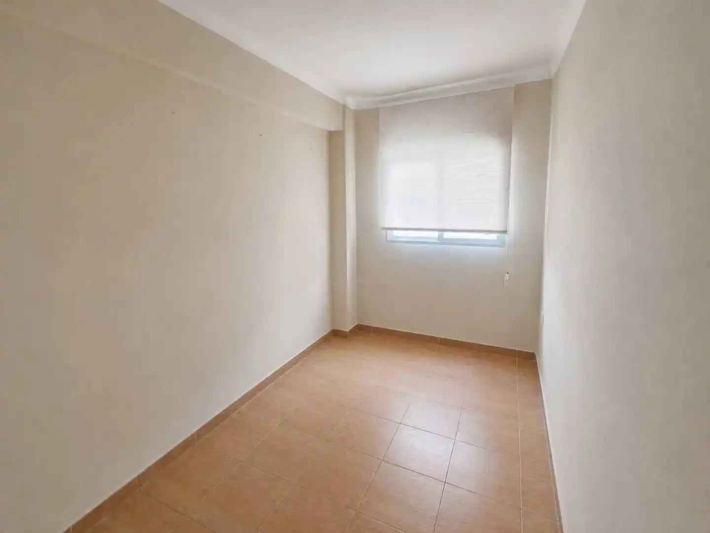 Bedroom of Flat for sale in  Valencia Capital  with Air Conditioner and Balcony