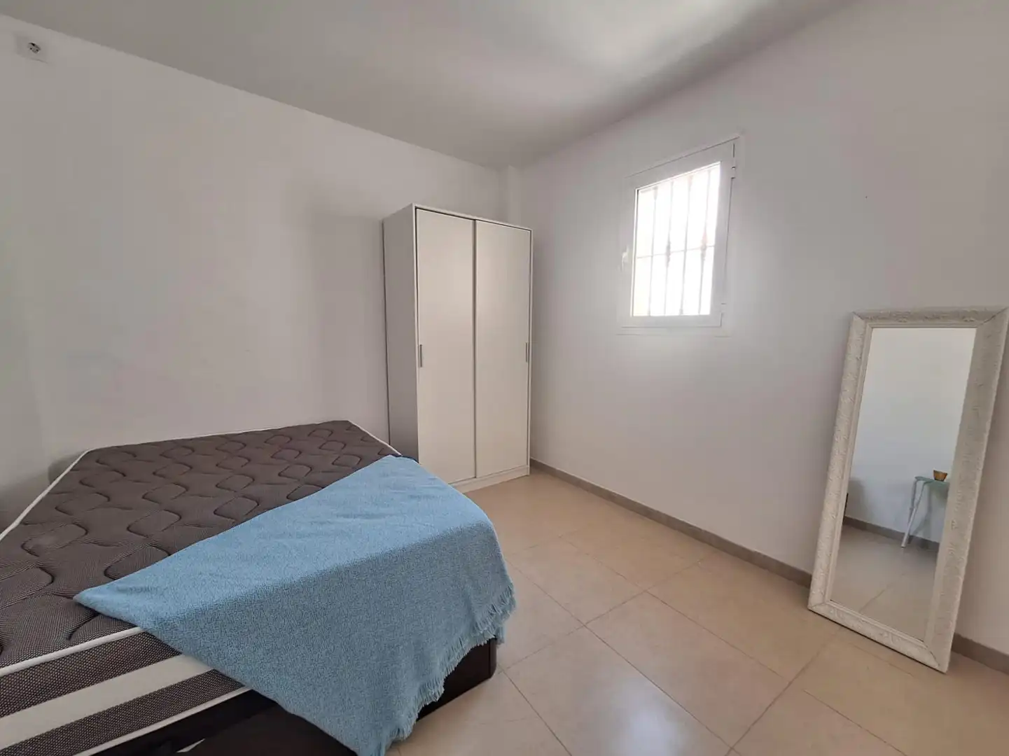 Habitación de Piso en venta en Cádiz