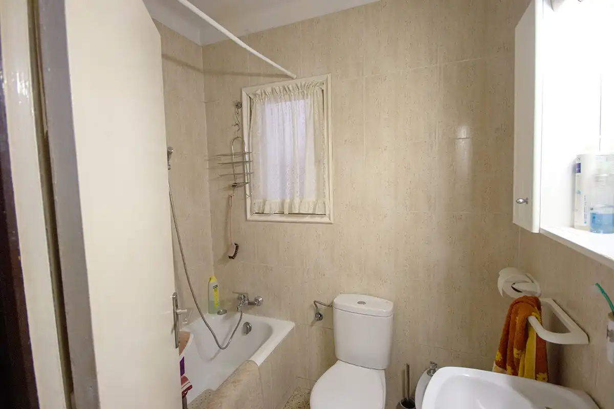 Badezimmer von Wohnung zum Verkauf in Badalona