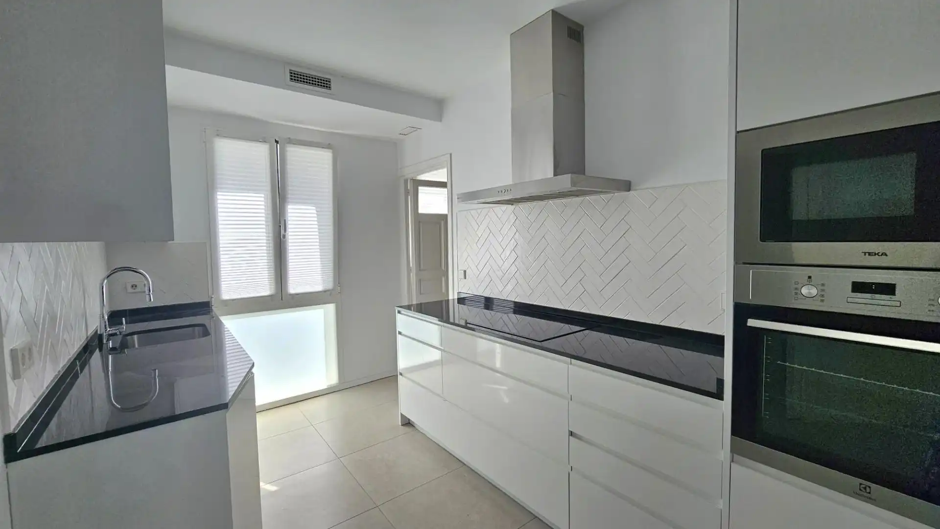 Flat with terrace to rent in Calle ODONNELL, imagen 60