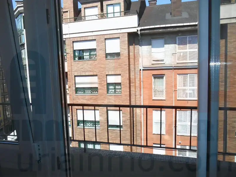 Terrasse von Wohnung zur Miete in Oviedo  mit Heizung, Terrasse und Möbliert