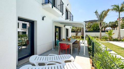 VILLA de 4 dormotorios con jardín privado y piscina comunitaria, imatge 3