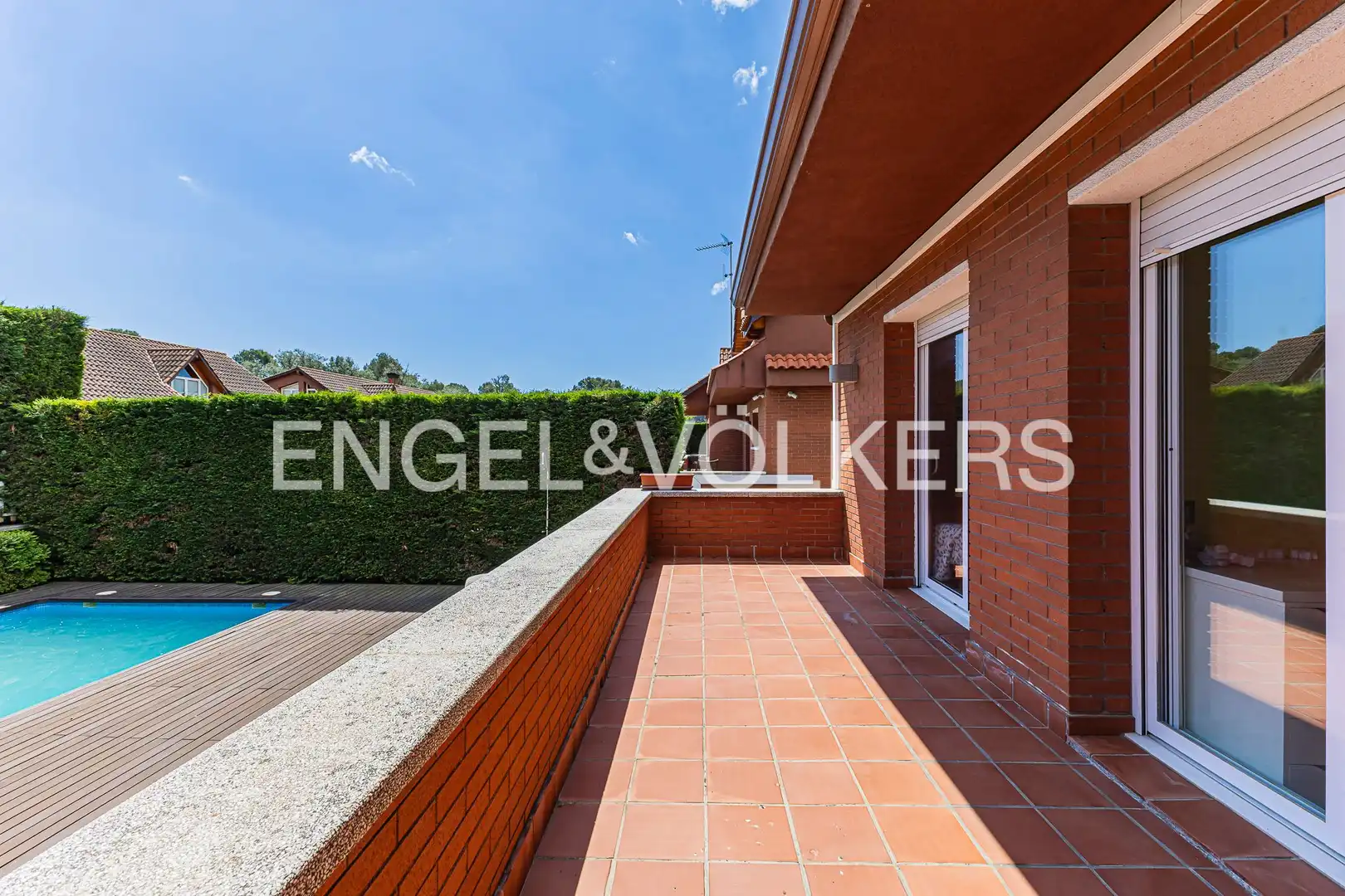 Terrassa de Casa o xalet en venda en Sant Cugat del Vallès amb Aire condicionat, Calefacció i Jardí privat