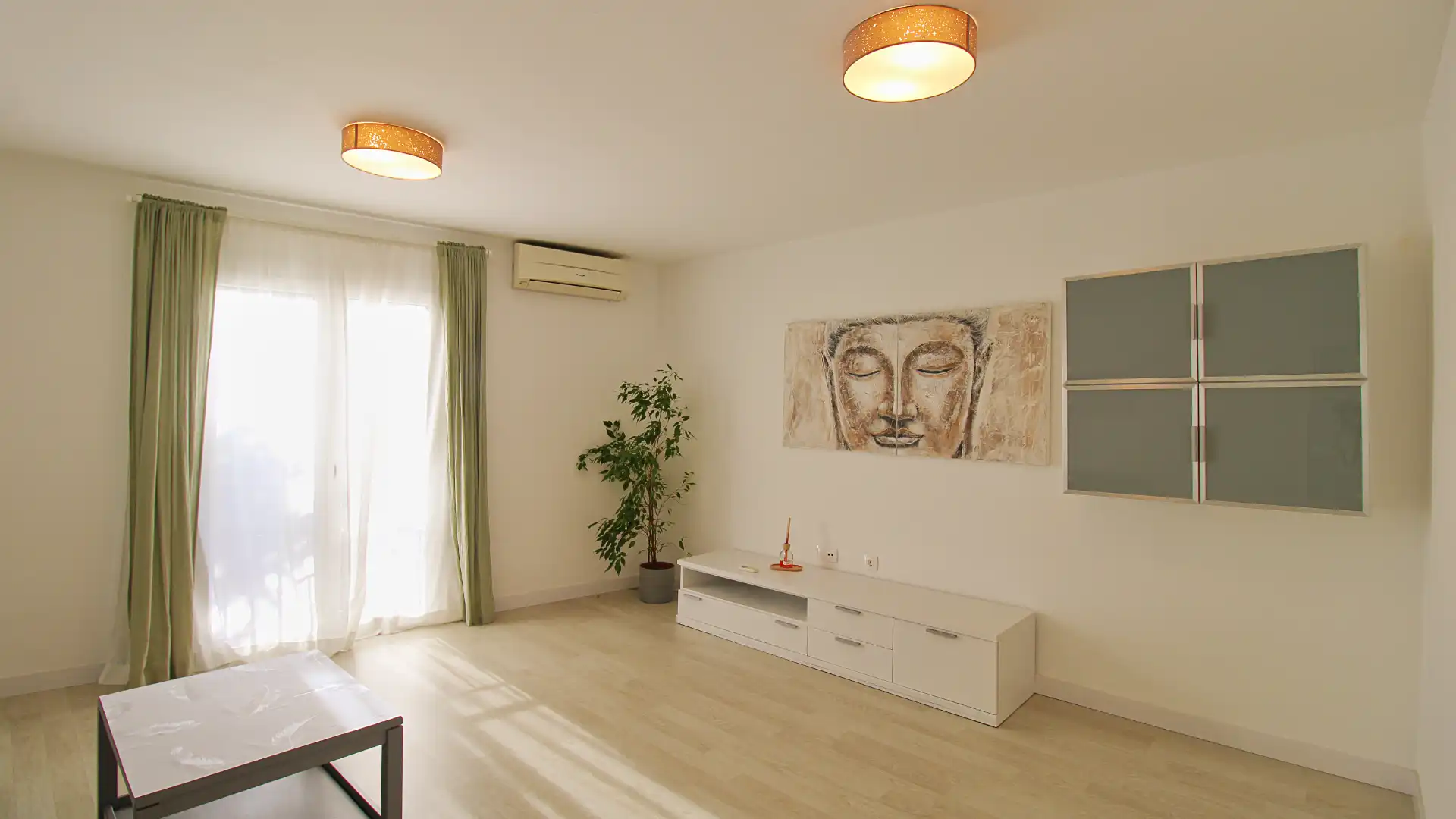 Living room of Flat for sale in Alhaurín de la Torre  with Air Conditioner, Parquet flooring and Terrace