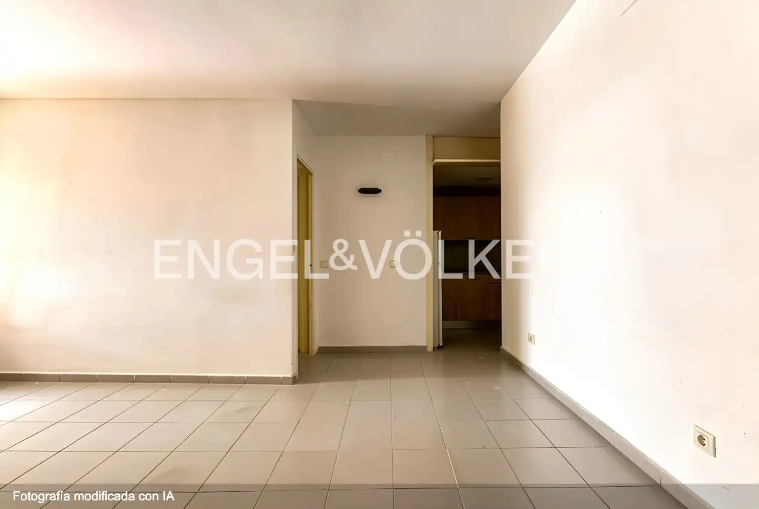 Wohnung zum Verkauf in Sitges mit Heizung, Privatgarten und Terrasse