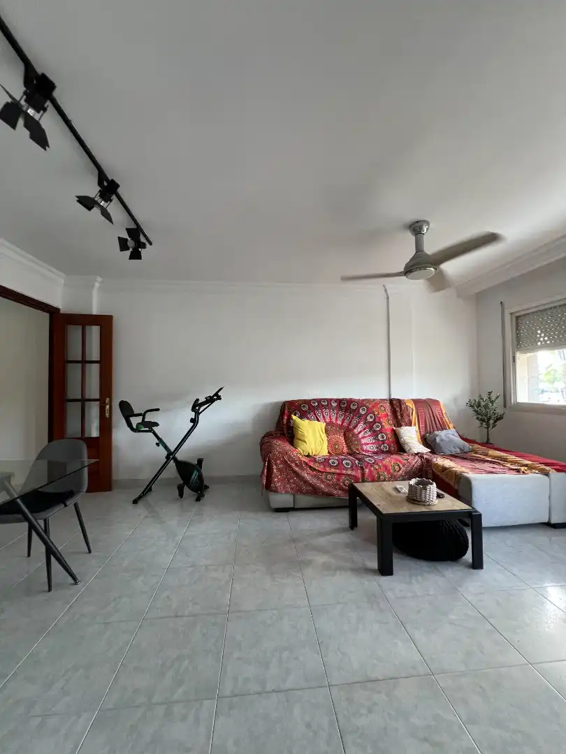 Piso con ascensor en venta en Plaça Agermanament 1, imagen 6